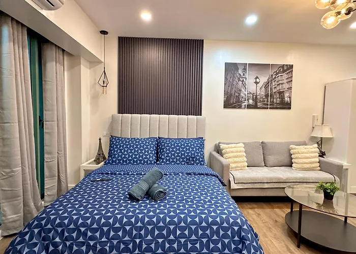 Spacious Staycation In Soho Mandaluyong Across Shangri-la Mall 4* Manila