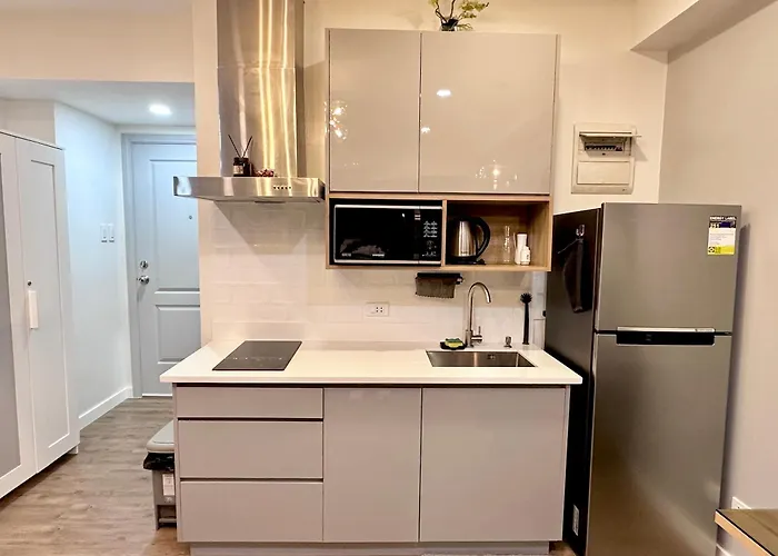 Spacious Staycation In Soho Mandaluyong Across Shangri-la Mall Aparthotel Manila