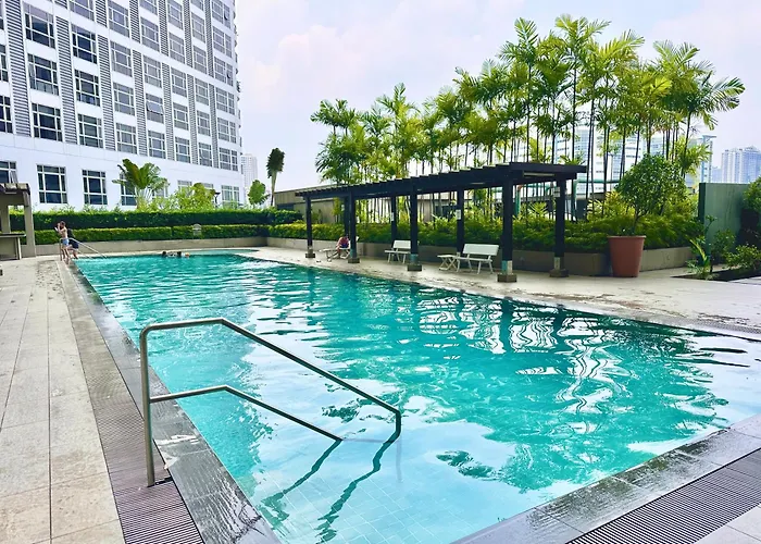 Spacious Staycation In Soho Mandaluyong Across Shangri-la Mall 4* Manila