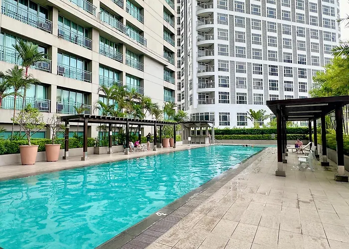 Aparthotel Spacious Staycation In Soho Mandaluyong Across Shangri-la Mall 4*